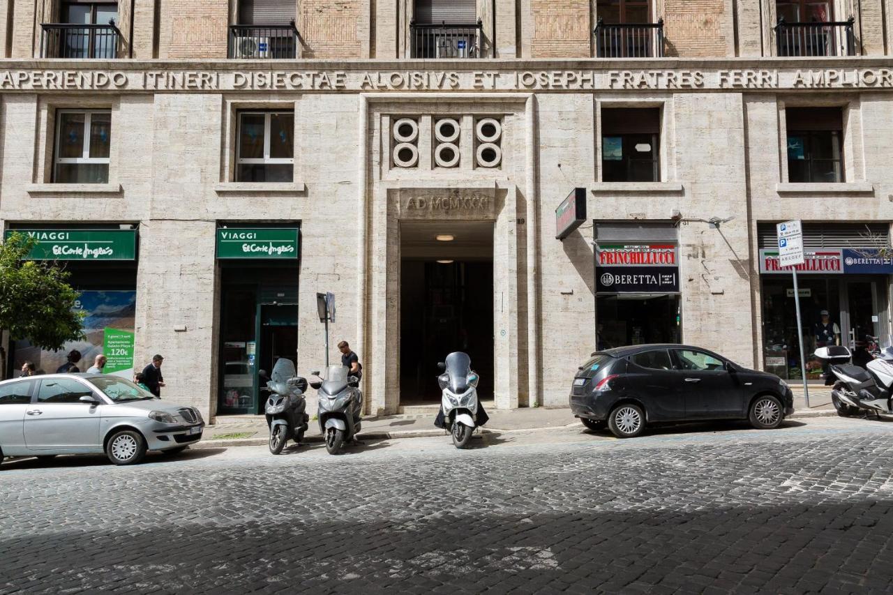 Spa Apartment Via Barberini Rome Exterior photo