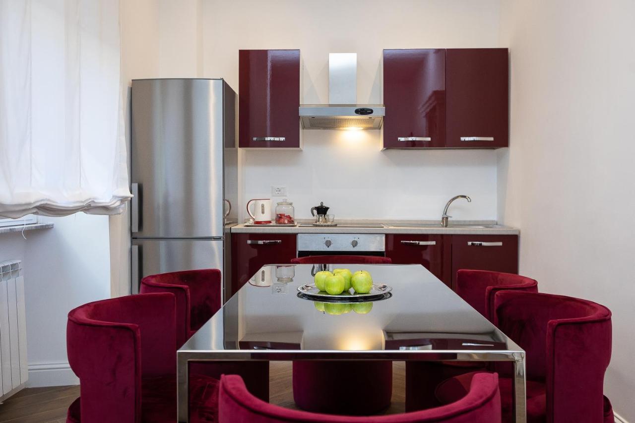 Spa Apartment Via Barberini Rome Exterior photo