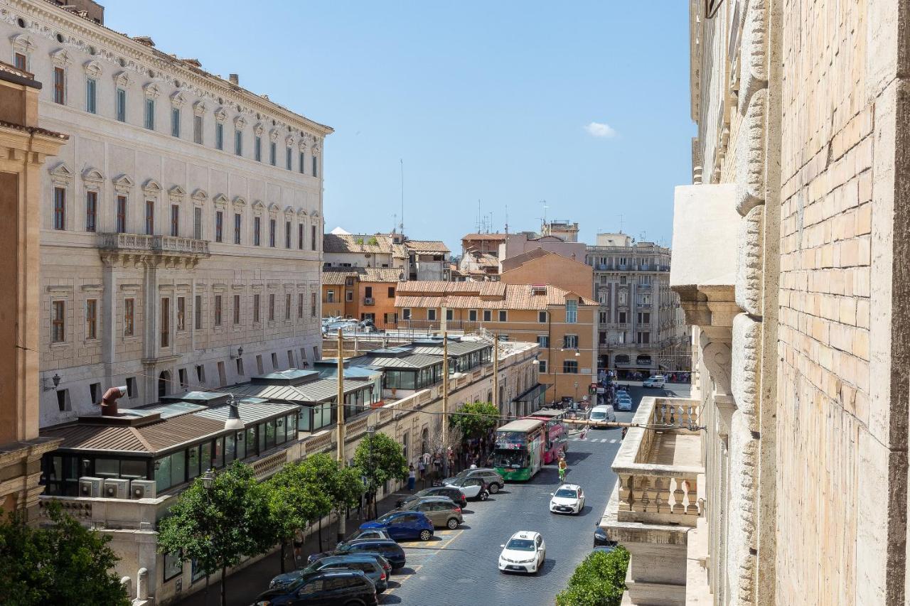 Spa Apartment Via Barberini Rome Exterior photo