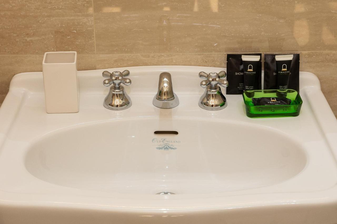 Spa Apartment Via Barberini Rome Exterior photo