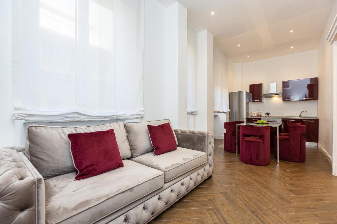 Spa Apartment Via Barberini Rome Exterior photo
